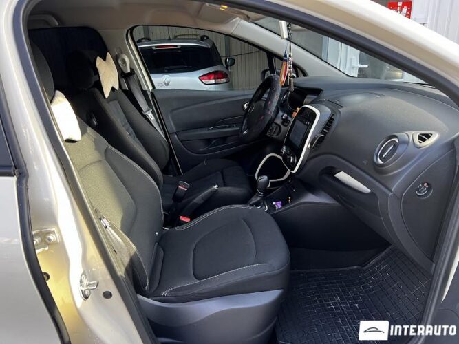 Renault Captur 34 interauto-car