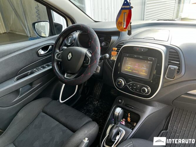 Renault Captur 36 interauto-car