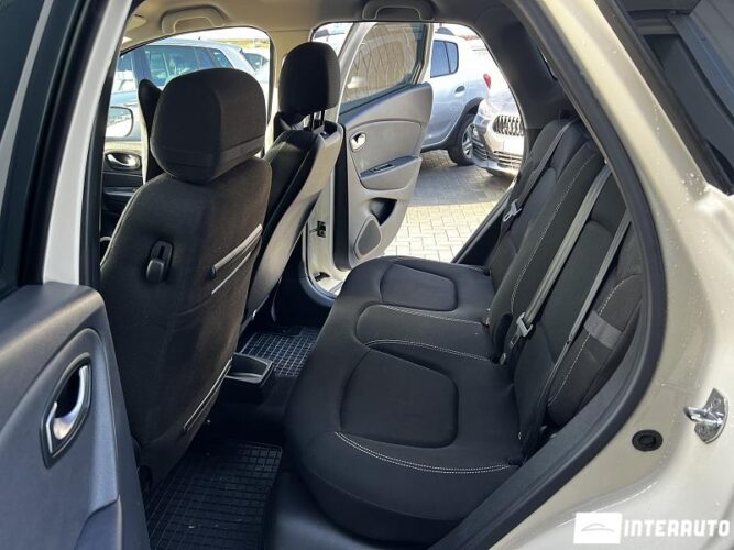 Renault Captur 44 interauto-car