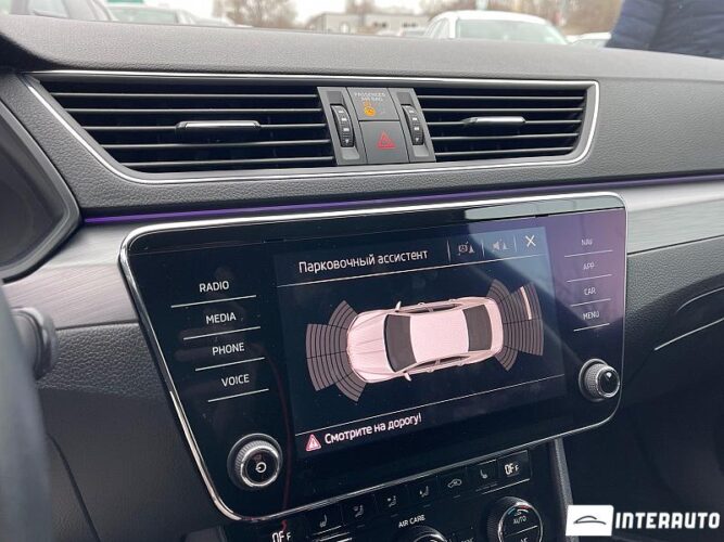 Skoda Superb 47 interauto-car