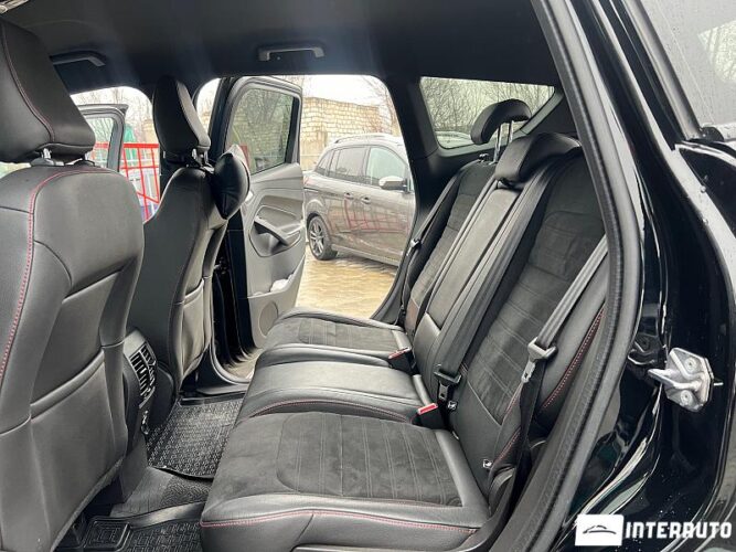 Ford Kuga 44 interauto-car