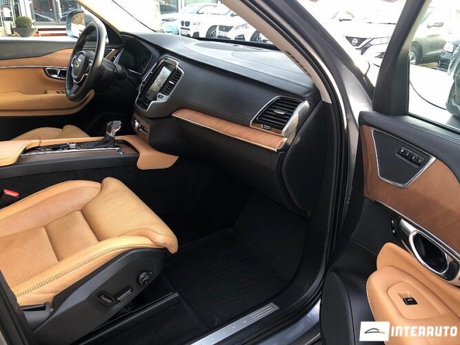 Volvo XC 90 42 interauto-car