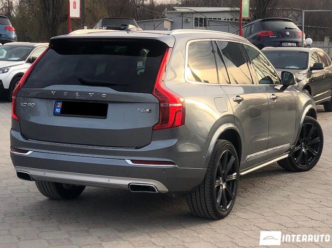 Volvo XC 90 32 interauto-car