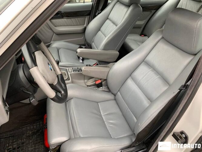 BMW 520 33 interauto-car