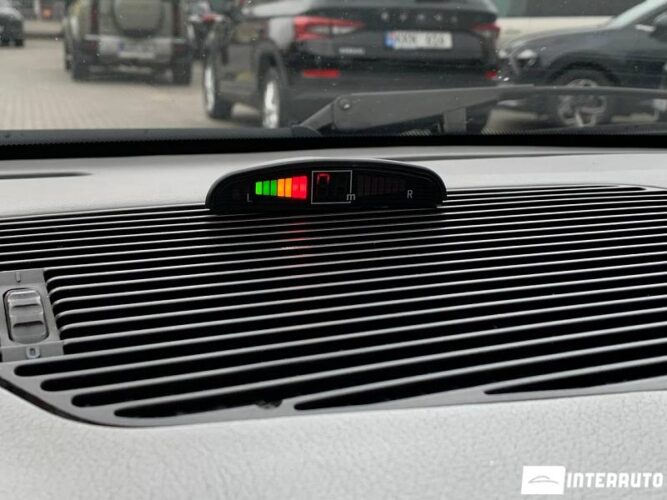 BMW 520 36 interauto-car