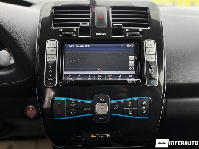 Nissan Leaf 43 interauto-car
