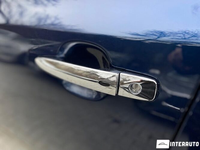 Nissan Leaf 35 interauto-car