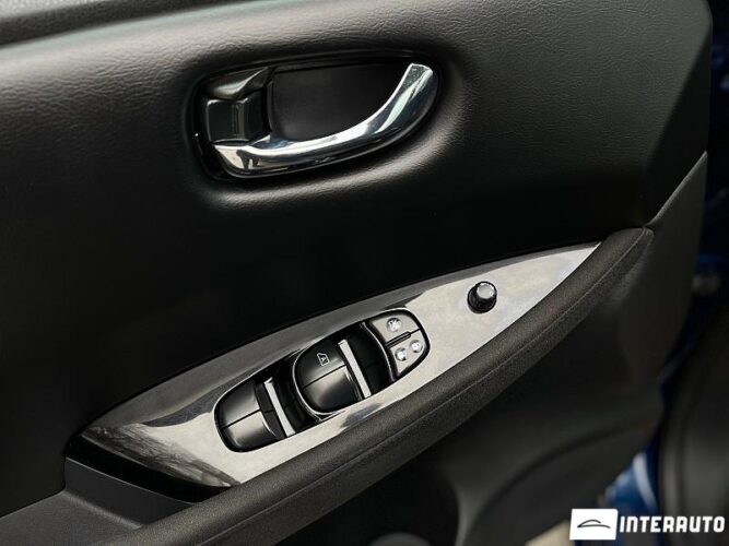 Nissan Leaf 37 interauto-car