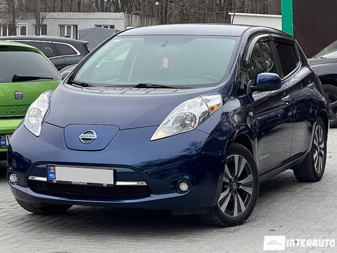Nissan Leaf 31 interauto-car