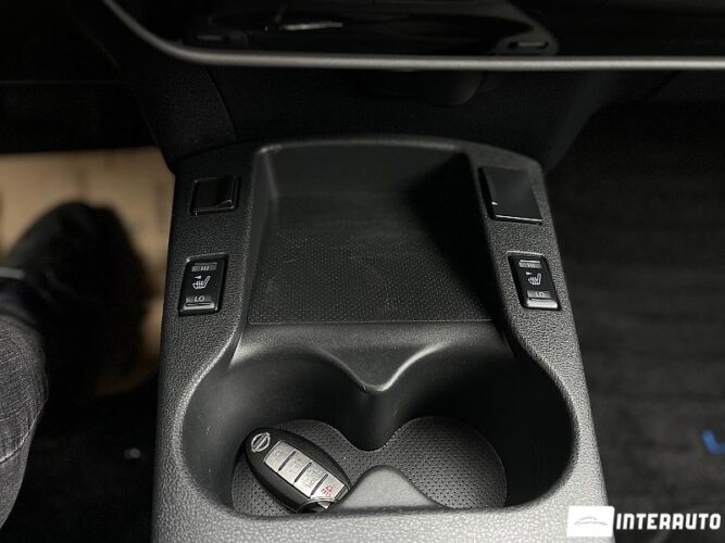 Nissan Leaf 45 interauto-car