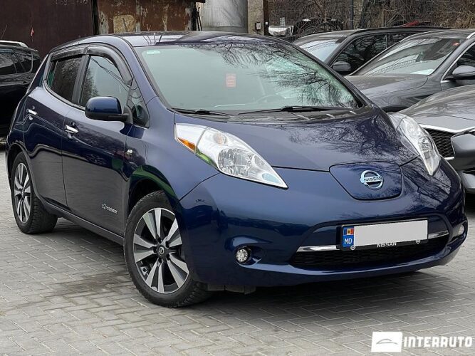 Nissan Leaf 33 interauto-car