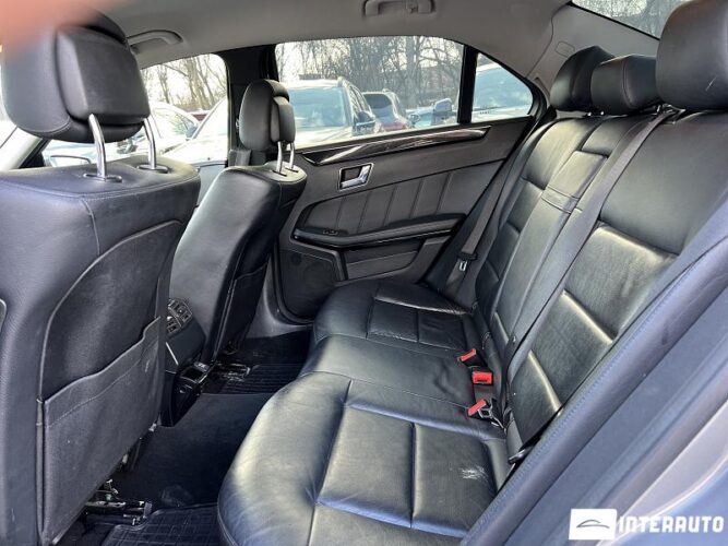 Mercedes E 350 46 interauto-car