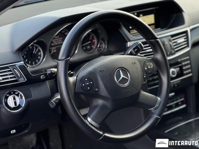 Mercedes E 350 38 interauto-car