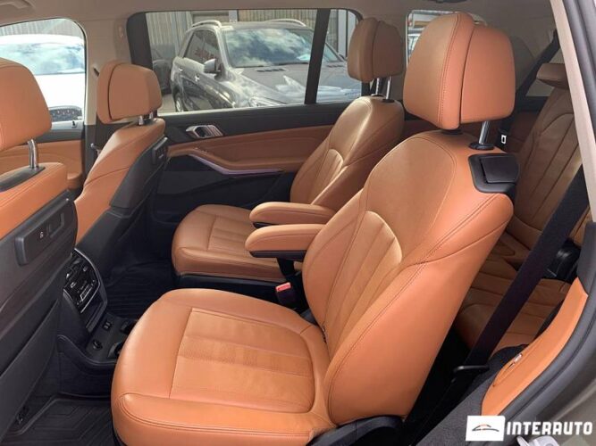 BMW X7 4.0i 50 interauto-car