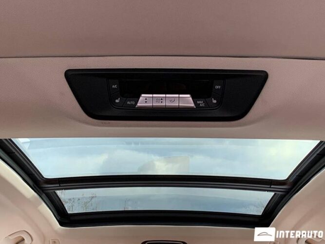 BMW X7 4.0i 48 interauto-car