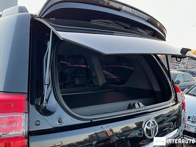 Toyota Land Cruiser Prado 48 interauto-car