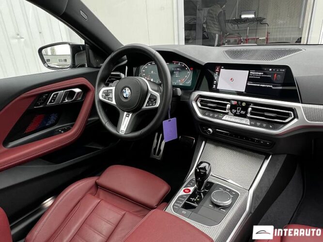 BMW M240i 42 interauto-car