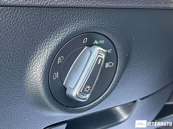 Skoda Superb 38 interauto-car