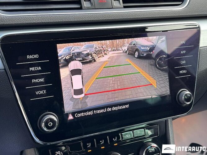 Skoda Superb 42 interauto-car