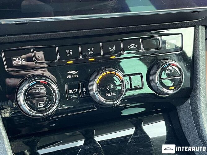 Skoda Superb 44 interauto-car