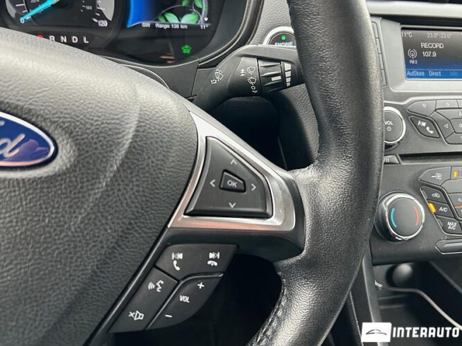 Ford Fusion 36 interauto-car