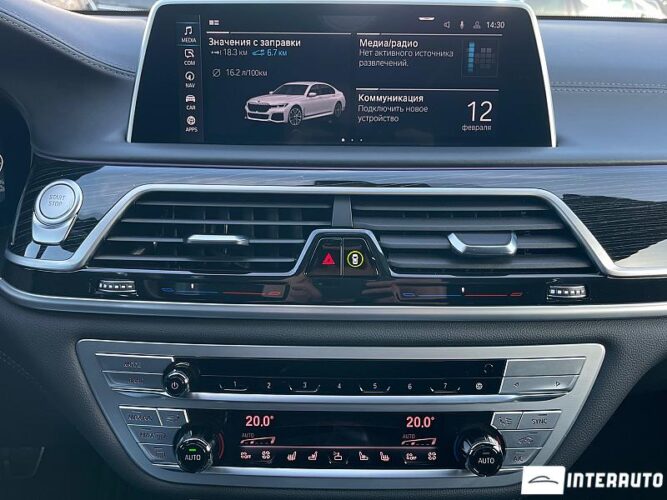 BMW 745e Plug-in hybrid 54 interauto-car