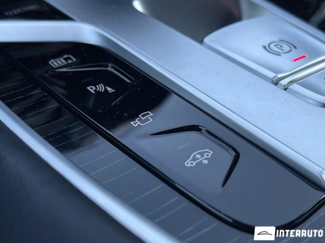 BMW 745e Plug-in hybrid 57 interauto-car