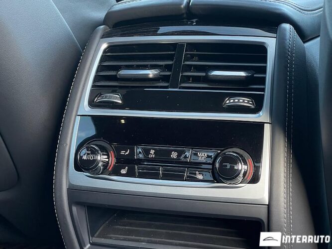 BMW 745e Plug-in hybrid 65 interauto-car