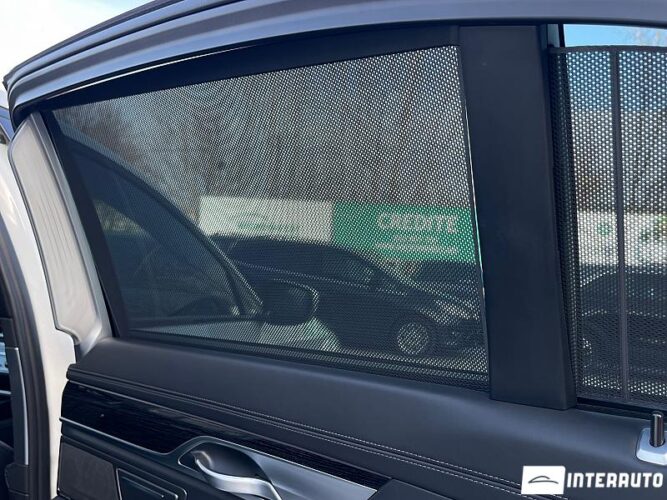 BMW 745e Plug-in hybrid 67 interauto-car