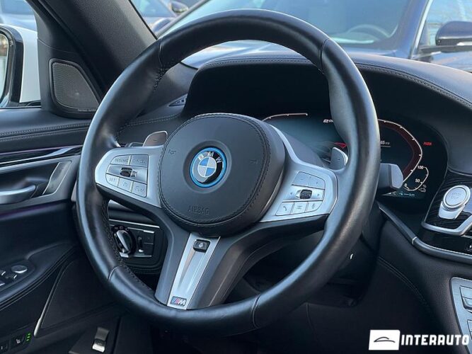 BMW 745e Plug-in hybrid 50 interauto-car