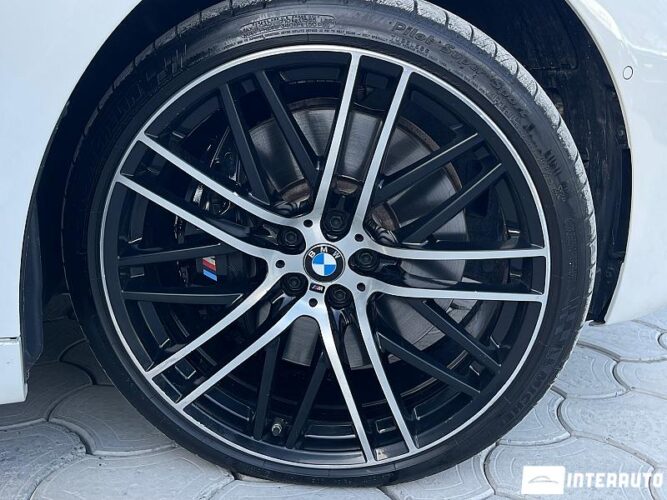 BMW 745e Plug-in hybrid 68 interauto-car