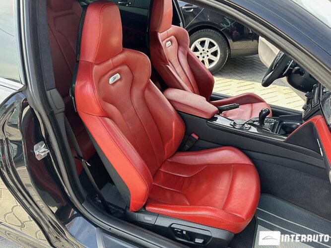 BMW M4 44 interauto-car