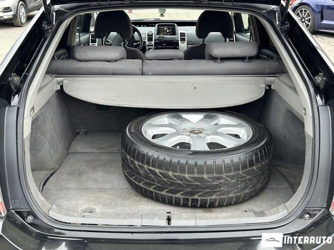 Toyota Prius 39 interauto-car