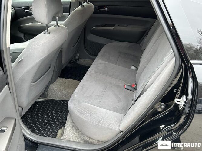 Toyota Prius 38 interauto-car