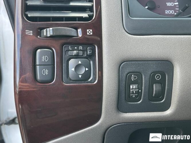 Mitsubishi Pajero 43 interauto-car