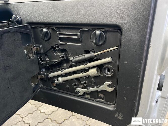 Mitsubishi Pajero 52 interauto-car