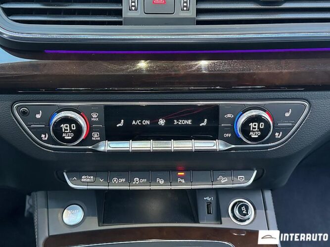 Audi Q5 62 interauto-car