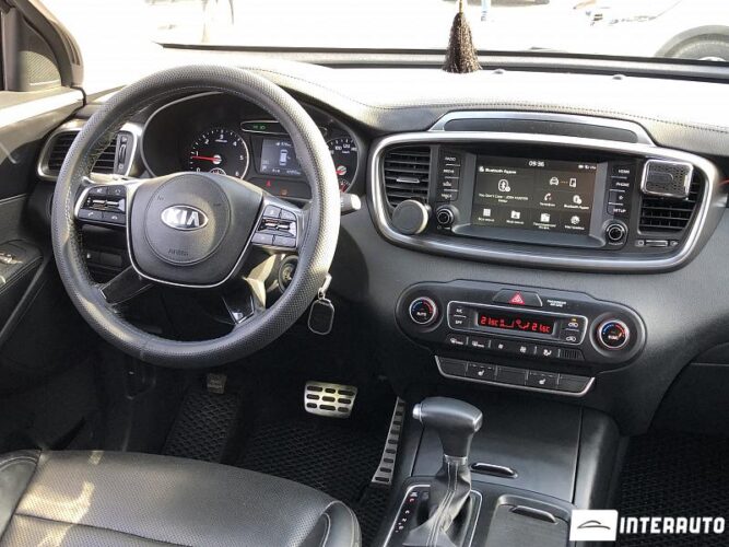 Kia Sorento 38 interauto-car
