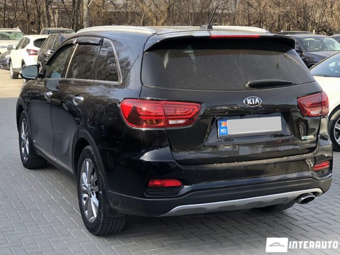 Kia Sorento 32 interauto-car