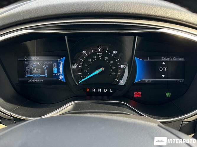 Ford Fusion 41 interauto-car