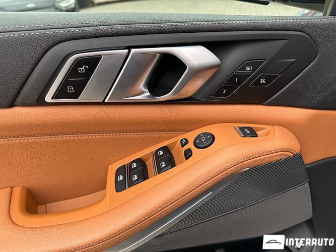 BMW X5 4.5e 44 interauto-car