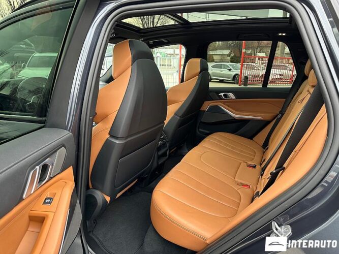 BMW X5 4.5e 58 interauto-car