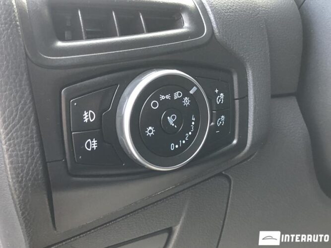 Ford Focus 45 interauto-car