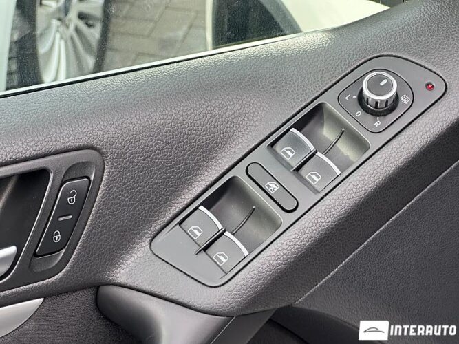 Volkswagen Tiguan 36 interauto-car