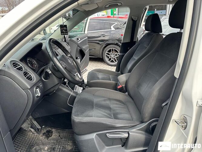 Volkswagen Tiguan 45 interauto-car