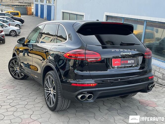 Porsche Cayenne S Hybrid 37 interauto-car