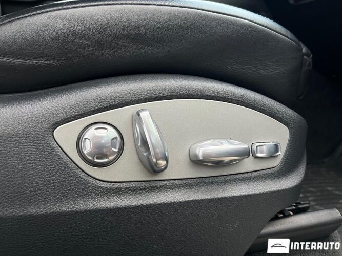 Porsche Cayenne S Hybrid 49 interauto-car