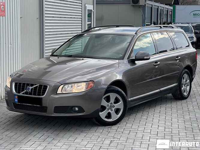 Volvo V 70 28 interauto-car