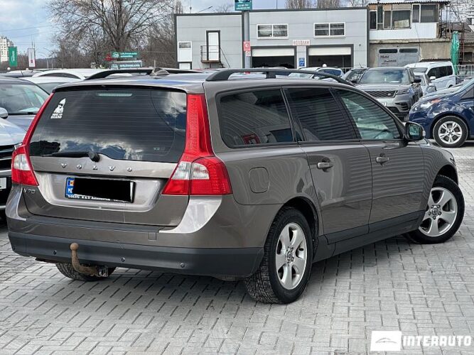 Volvo V 70 31 interauto-car