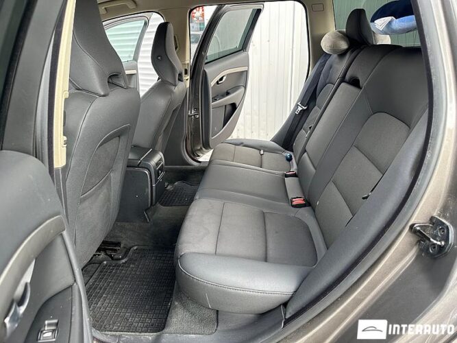 Volvo V 70 42 interauto-car